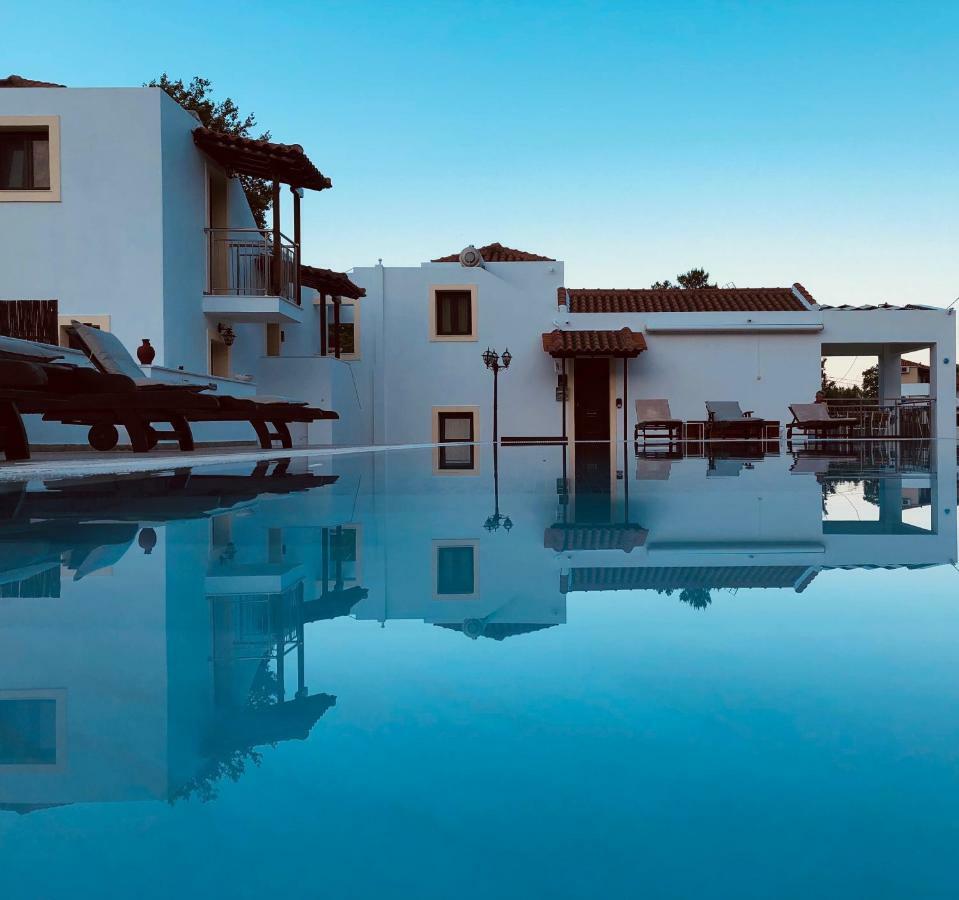 Parissis Eden Villas Skiathos ตรูโลส ภายนอก รูปภาพ